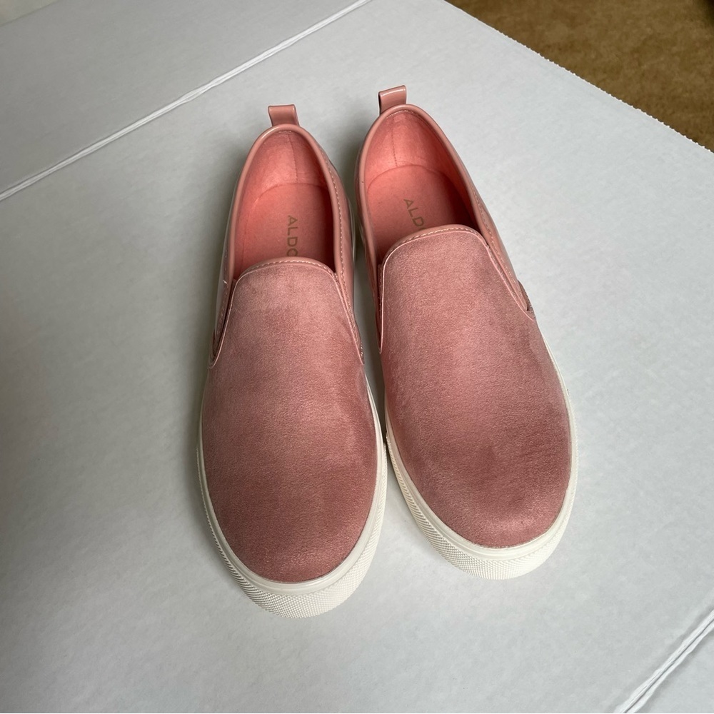 Aldo Mauve Faux Suede Mules, Size 9 NWOT